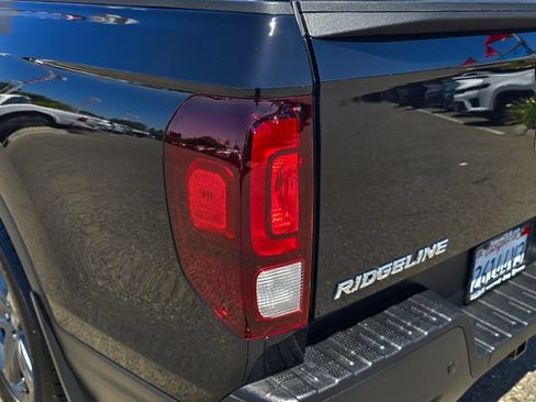 Used 2023 Honda Ridgeline RTL-E image 32