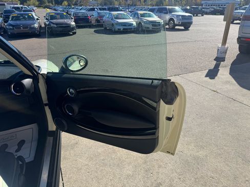 Used 2012 MINI Cooper Hardtop image 12