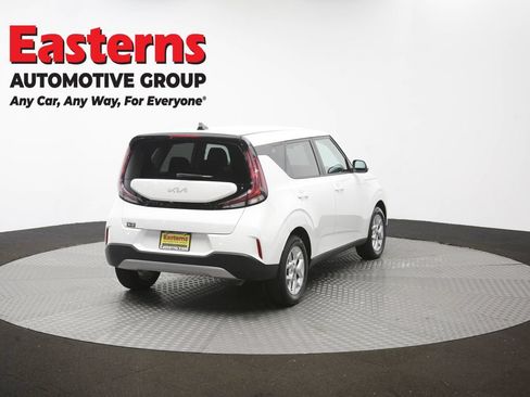 Used 2024 Kia Soul LX w/ Option Group 015 FWD image 39
