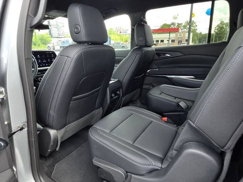 Used 2026 Chevrolet Traverse LT AWD/4WD image 14