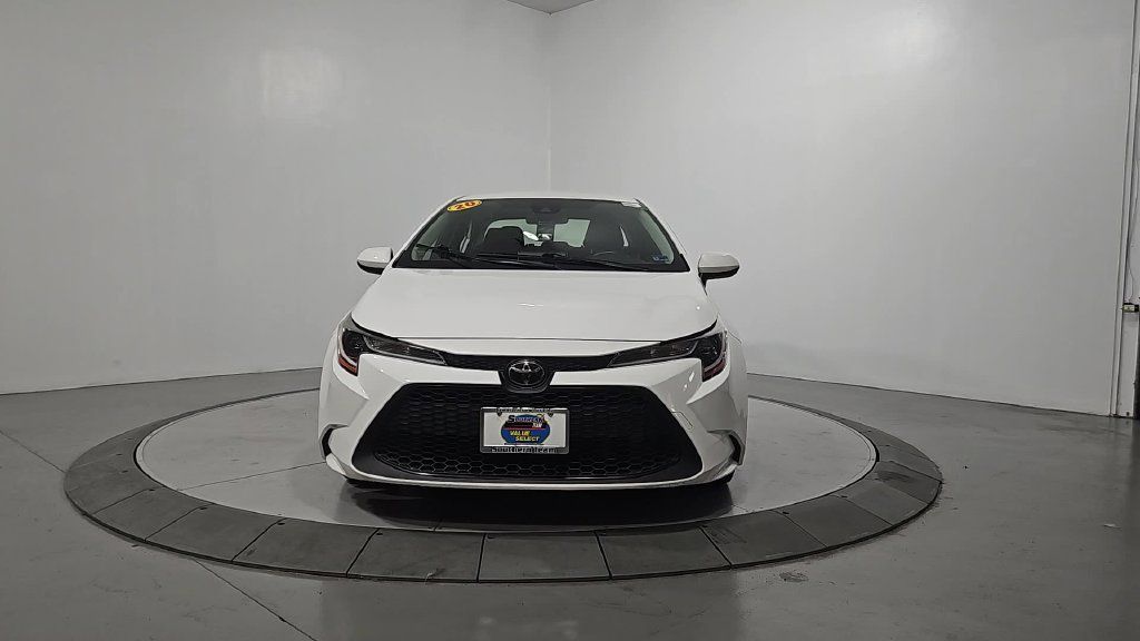 Used 2020 Toyota Corolla LE FWD image 9