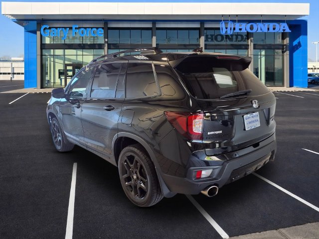 Certified 2025 Honda Passport Black Edition image 3