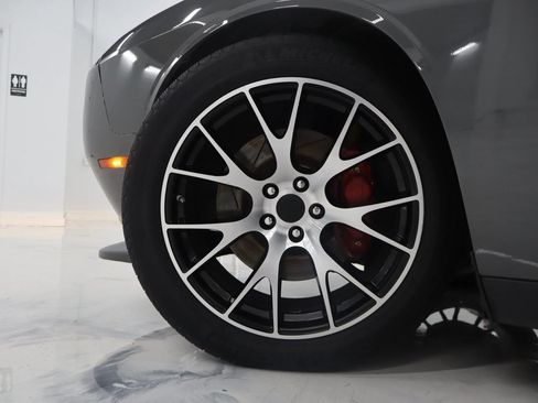 Used 2019 Dodge Challenger R/T Scat Pack RWD image 9