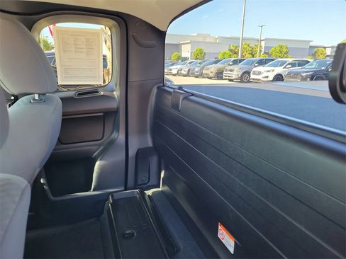 Used 2022 Toyota Tacoma SR image 17