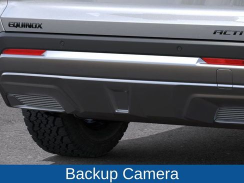 New 2026 Chevrolet Equinox ACTIV AWD/4WD image 14