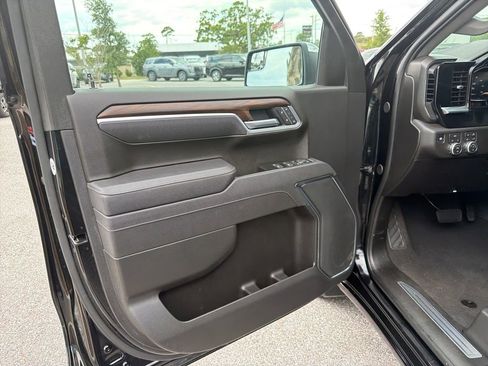 Used 2026 GMC Sierra 1500 SLT AWD/4WD image 18
