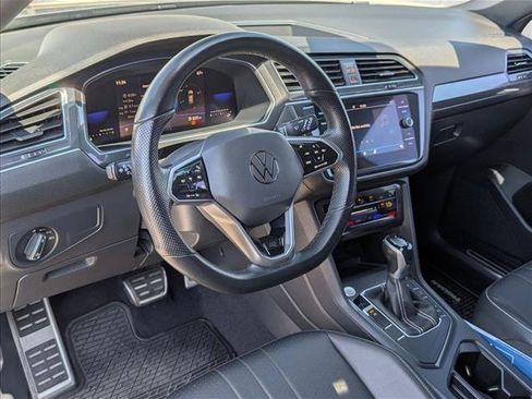 Used 2022 Volkswagen Tiguan SE R-Line FWD image 10