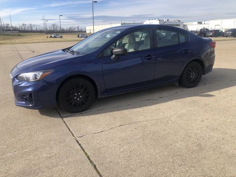 Used 2018 Subaru Impreza 2.0i image 1