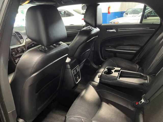 Used 2013 Chrysler 300 C RWD image 18