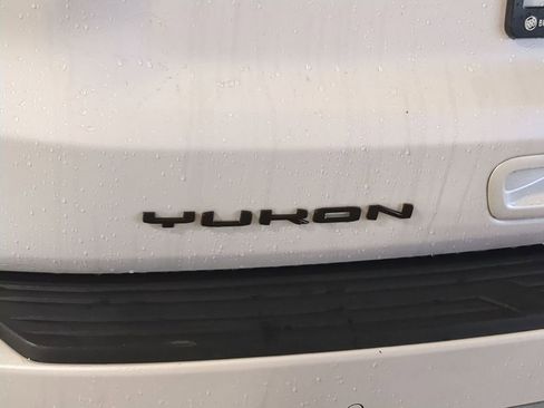 Used 2024 GMC Yukon XL Denali w/ Advanced Technology Package image 13