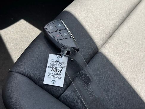 New 2025 GMC Canyon Elevation w/ Convenience Package image 35