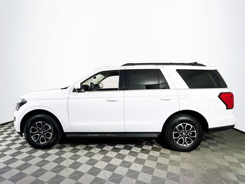 Used 2024 Ford Expedition XLT image 4