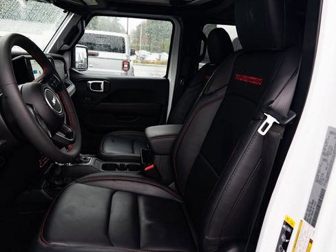 Used 2024 Jeep Gladiator Rubicon w/ Convenience Group image 21