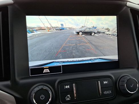 Certified 2022 GMC Terrain SLT image 24