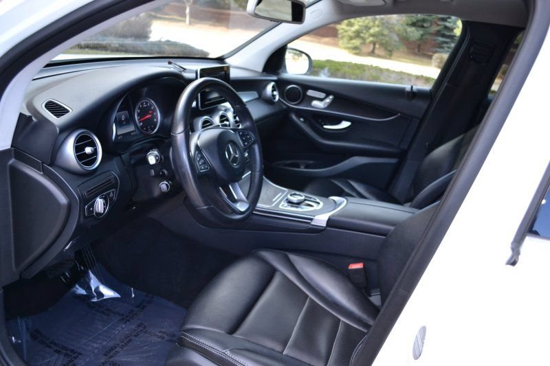 Used 2017 Mercedes-Benz GLC 300 4MATIC Coupe image 20