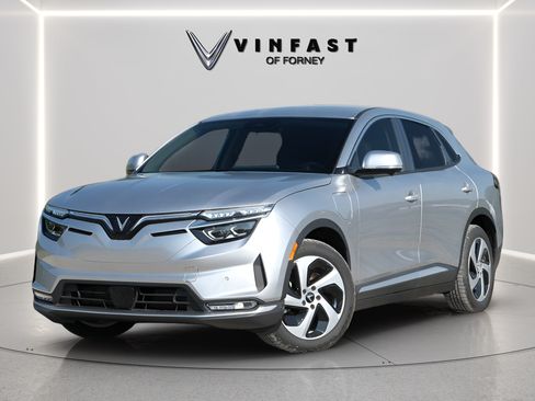 New 2025 VinFast VF 8 Eco AWD/4WD image 1