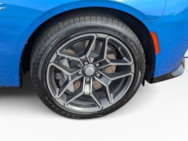 New 2026 Dodge Charger R/T w/ Performance Handling Group AWD/4WD image 11