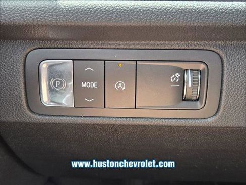 New 2026 Chevrolet Traverse LT FWD image 23