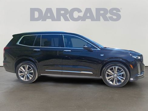 Used 2025 Cadillac XT6 Premium Luxury AWD/4WD image 7