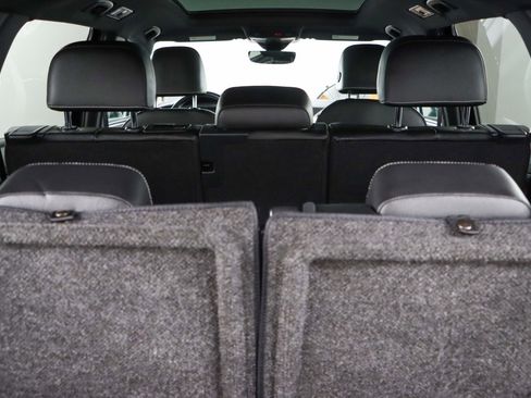 Used 2022 Volkswagen Tiguan SE R-Line image 30