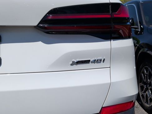 Certified 2024 BMW X5 xDrive40i w/ Premium Package image 12