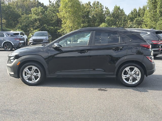 Used 2022 Hyundai Kona SEL w/ Convenience Package FWD image 4