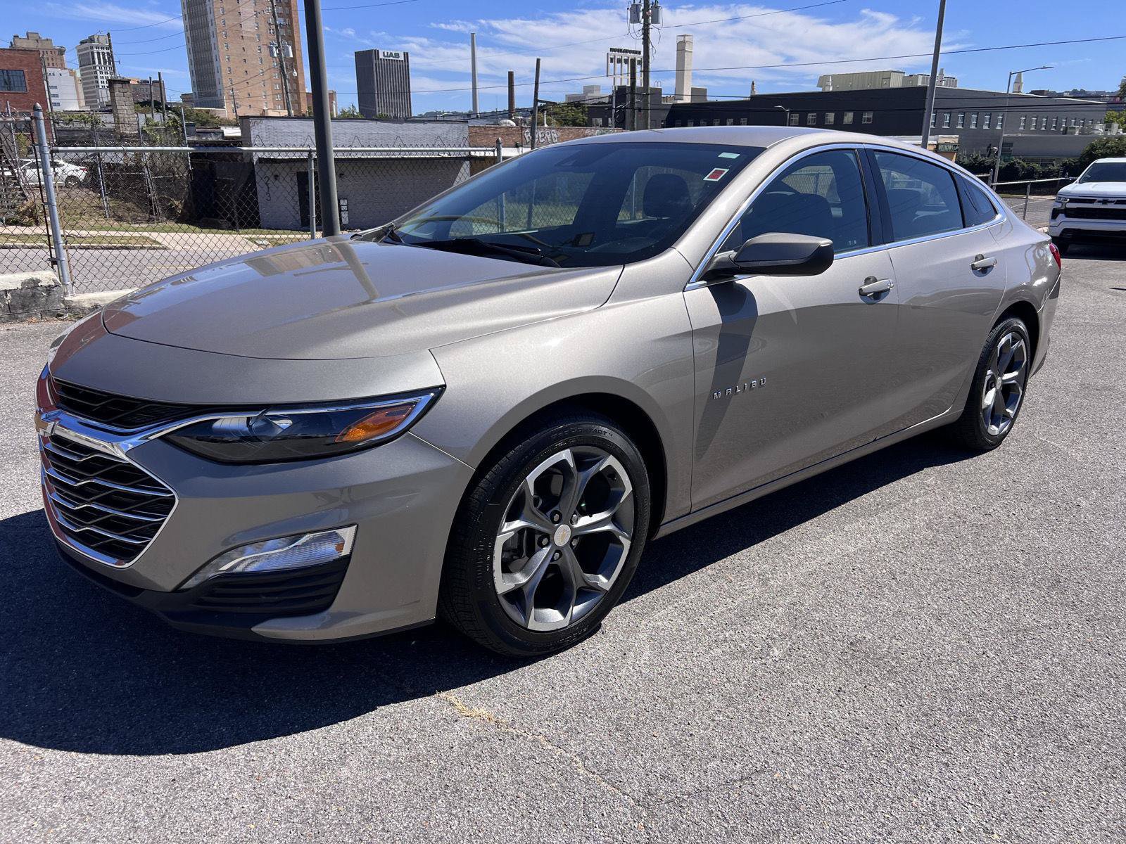 Used 2024 Chevrolet Malibu LT FWD image 29