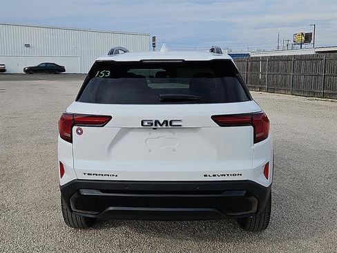 New 2026 GMC Terrain Elevation image 4