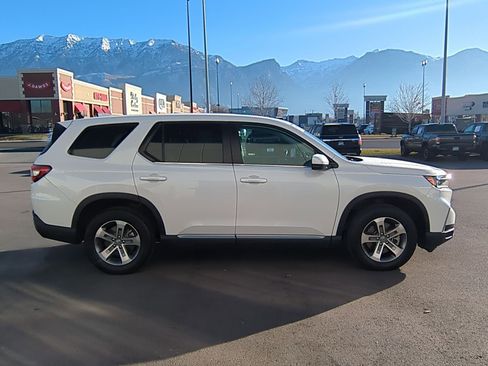 Used 2023 Honda Pilot EX-L image 2