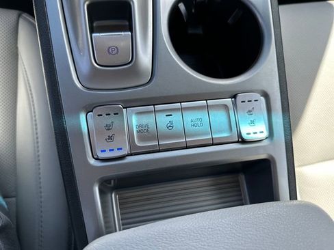 Used 2023 Hyundai Kona Limited w/ Cargo Package FWD image 29