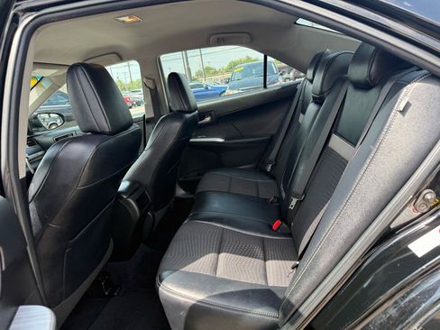 Used 2012 Toyota Camry SE FWD image 14
