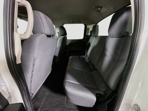 Used 2024 Nissan Frontier S RWD image 25