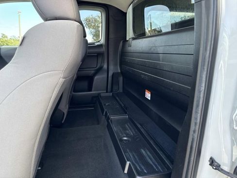 Used 2022 Toyota Tacoma SR5 image 12