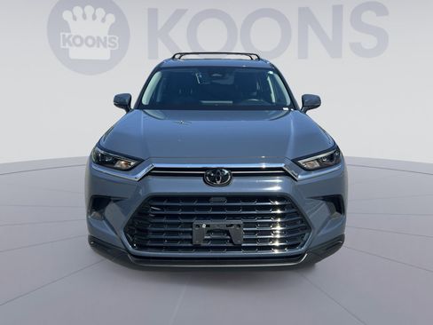 Used 2024 Toyota Grand Highlander AWD image 11