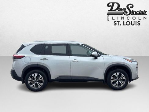 Used 2023 Nissan Rogue SV w/ SV Premium B Package AWD/4WD image 2
