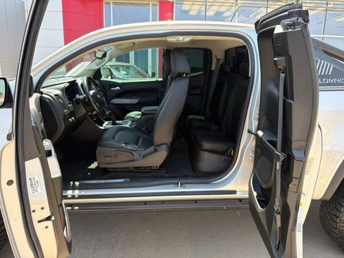 Used 2017 Chevrolet Colorado ZR2 AWD/4WD image 15