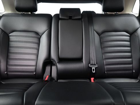 Used 2022 Ford Edge SEL image 17