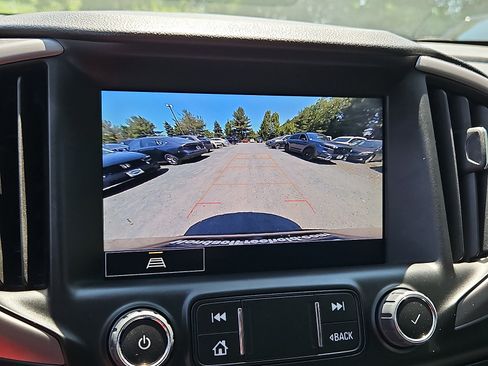 Used 2024 GMC Terrain AT4 AWD/4WD image 19