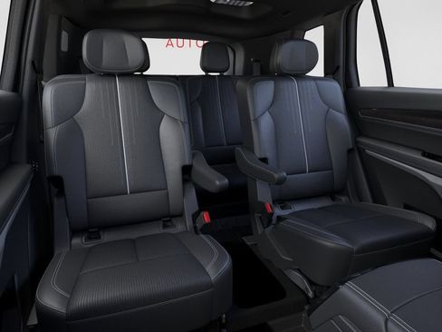 New 2026 Cadillac Vistiq Sport w/ LPO, Floor Liner Package AWD/4WD image 17