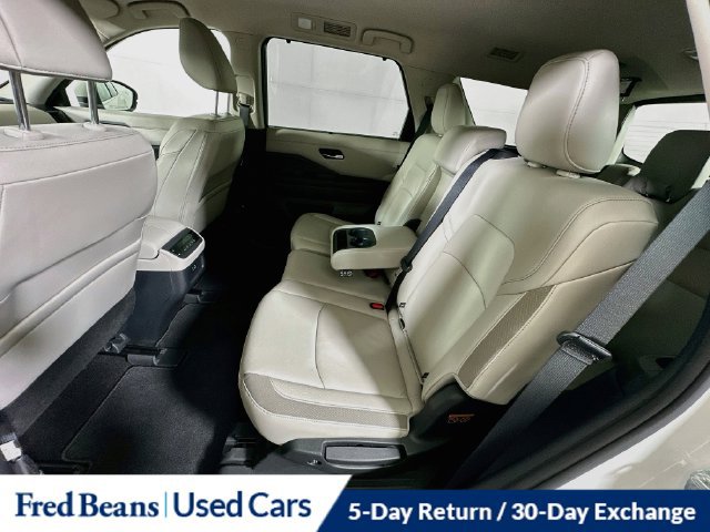 Used 2024 Nissan Pathfinder SL AWD/4WD image 31
