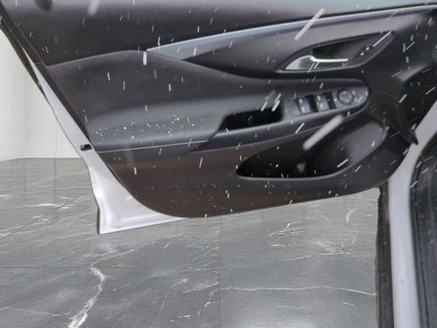 Used 2025 Buick Envista Preferred image 20