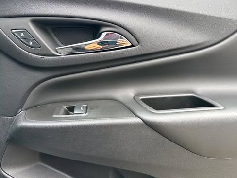 Used 2024 Chevrolet Equinox LT AWD/4WD image 21