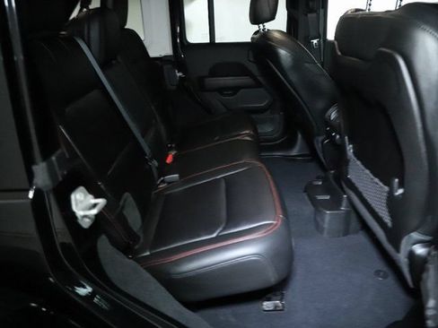Used 2026 Jeep Wrangler Unlimited Rubicon AWD/4WD image 37