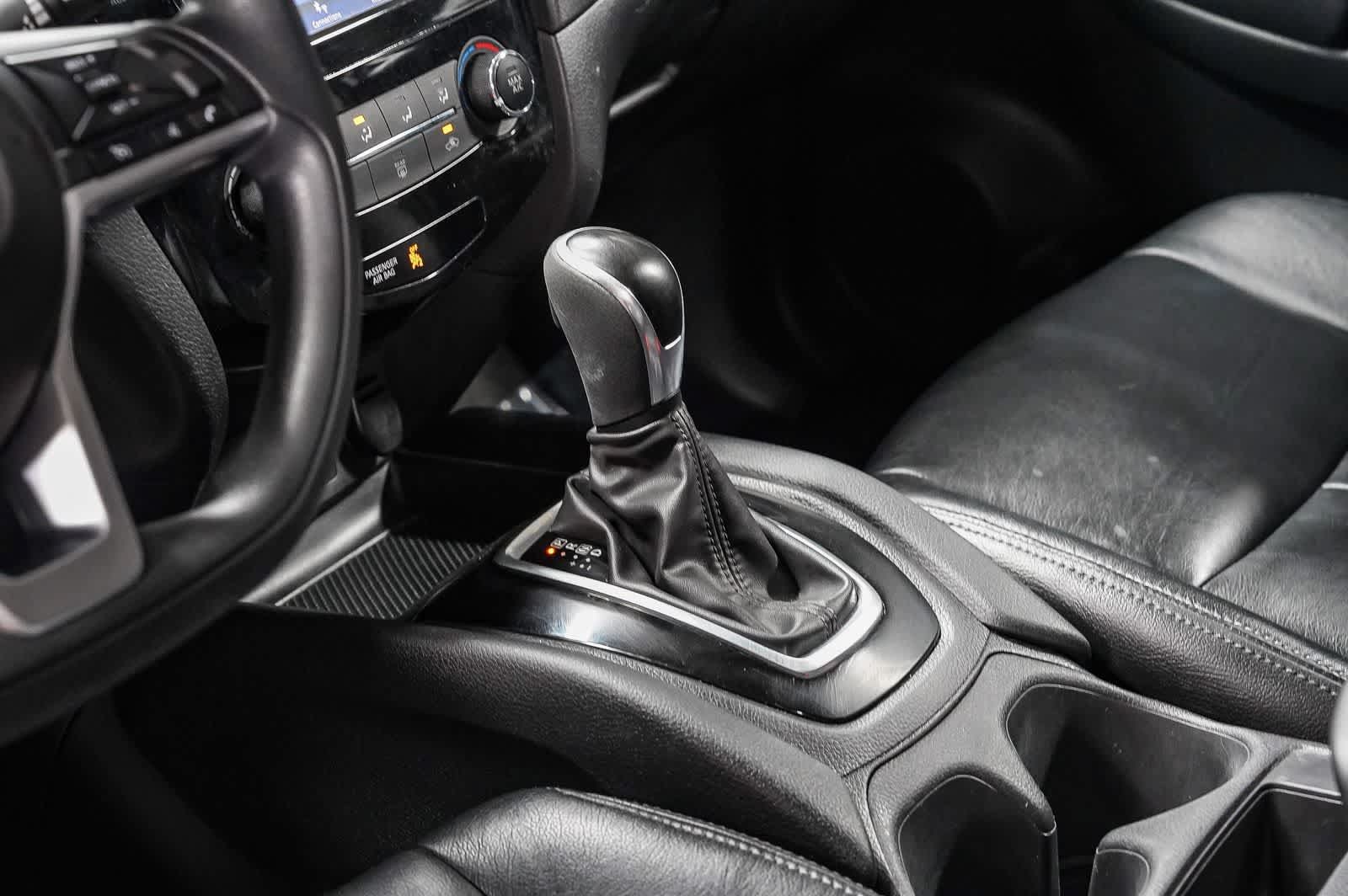 Used 2018 Nissan Rogue S FWD image 23