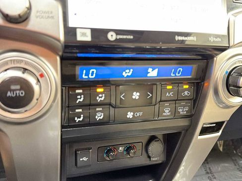 Certified 2022 Toyota 4Runner Limited AWD/4WD image 21