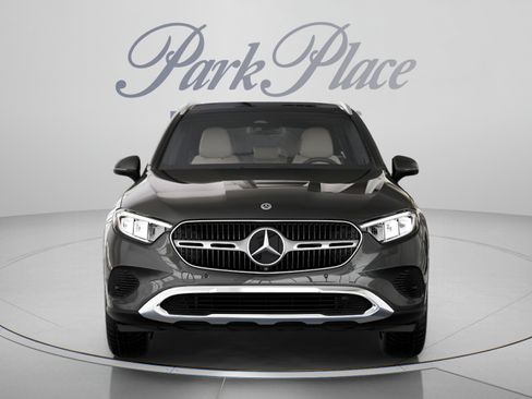 Used 2026 Mercedes-Benz GLC 300 image 36