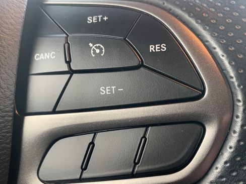 Used 2022 Dodge Challenger R/T w/ Plus Package image 19