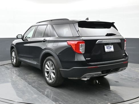 Used 2023 Ford Explorer XLT w/ Equipment Group 202A image 6