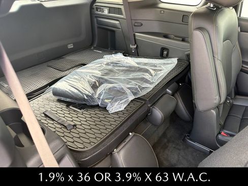 Certified 2025 MAZDA CX-90 Plug-In Hybrid w/ Preferred AWD/4WD image 13