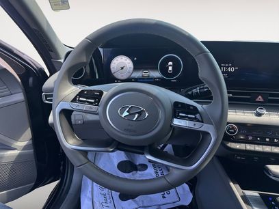 Used 2023 Hyundai Elantra SEL w/ Convenience Package